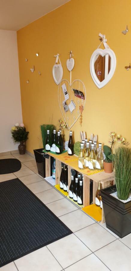 Ferienwohnung Weingut Leis Йострих-Винкел Екстериор снимка