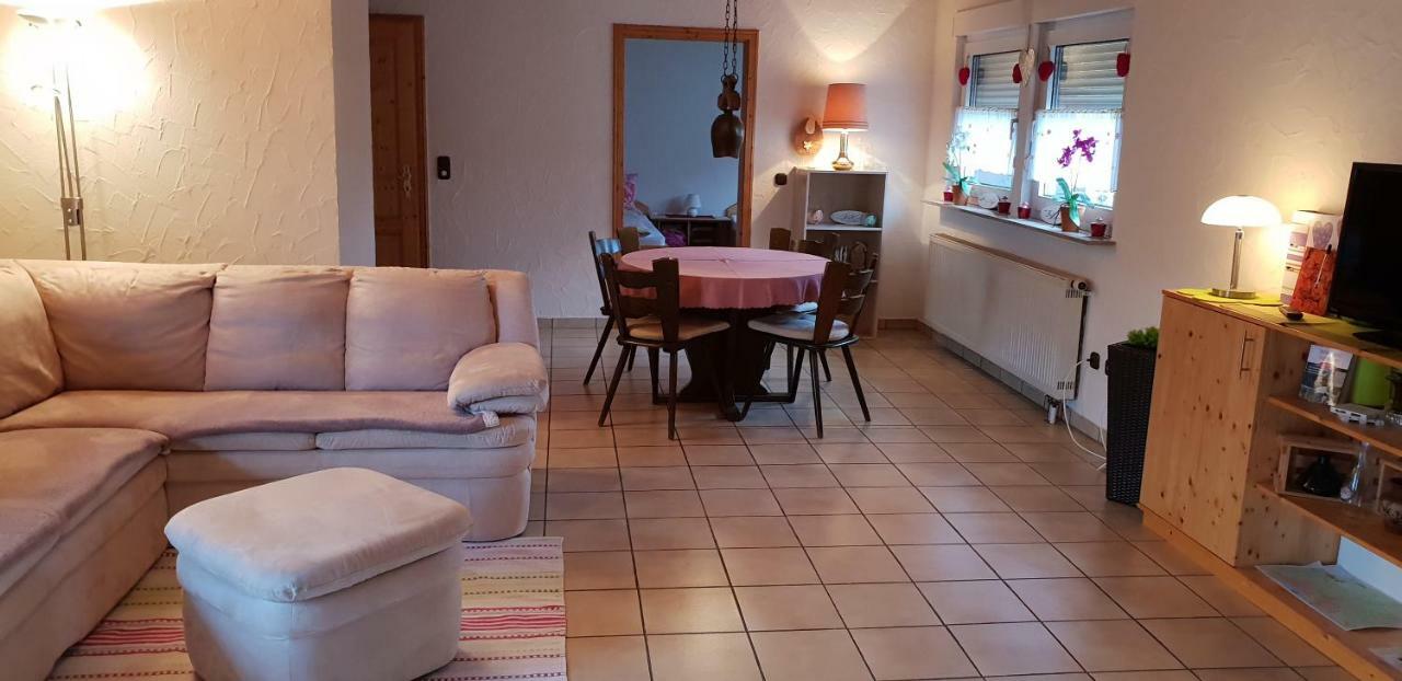 Ferienwohnung Weingut Leis Йострих-Винкел Екстериор снимка
