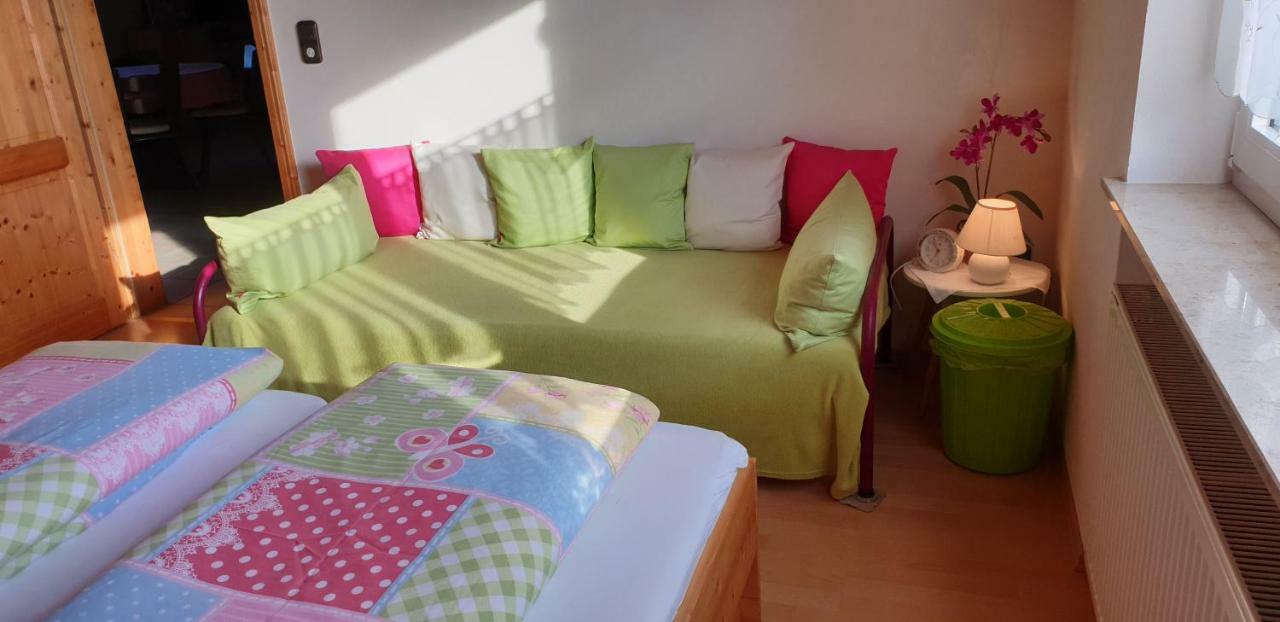 Ferienwohnung Weingut Leis Йострих-Винкел Екстериор снимка