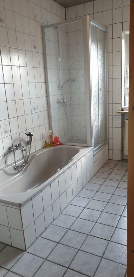 Ferienwohnung Weingut Leis Йострих-Винкел Екстериор снимка